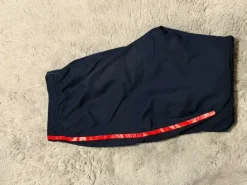 Lacoste Hose