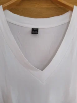 Langarmshirt mit V-Ausschnitt