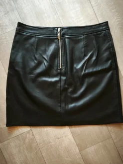 Lederrock Damen Gr. 42, *super Zustand*