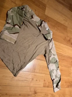 Leger/ militairen shirt maat M
