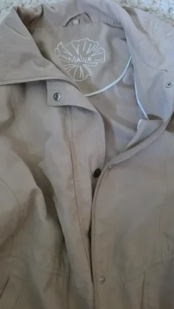 Leichte Jacke