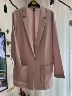Leichter Blazer in einem zarten Rose
