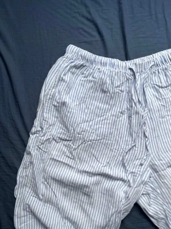 Leinhose gestreift