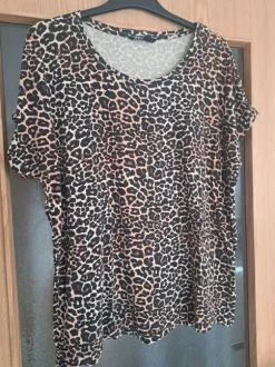 Leo Shirt