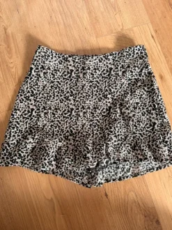 Leo Skort