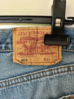 Levi jeans maat 33/34