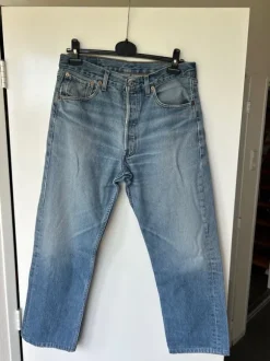 Levi jeans maat 33/34