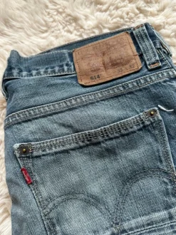 Levi’s 514 cropped bermuda shorts