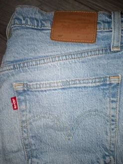 Levis 501 Cropped Jeanshose w28