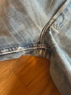 Levis 501 Straight Fit light blue