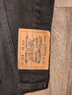 Levis Jeans neu No. 615