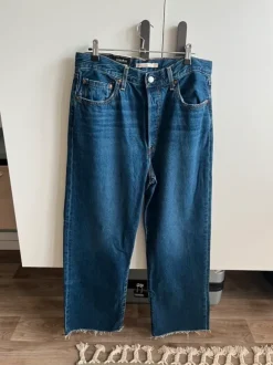 Levi‘s Ribcage Straight Ankle 31/29 dark Navy Blue cut off