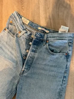 Levi’s Ribcage Straight W28 L27