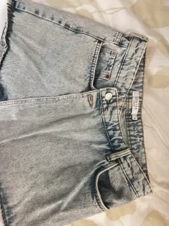 Licht blauwe skort costes