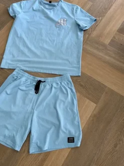Lichtblauw setje!