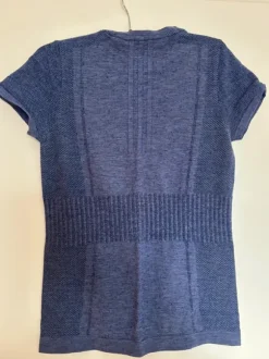 Lila-farbenes Sport T-Shirt von Adidas