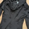 Länger Pullover mit Kapuze und used look
