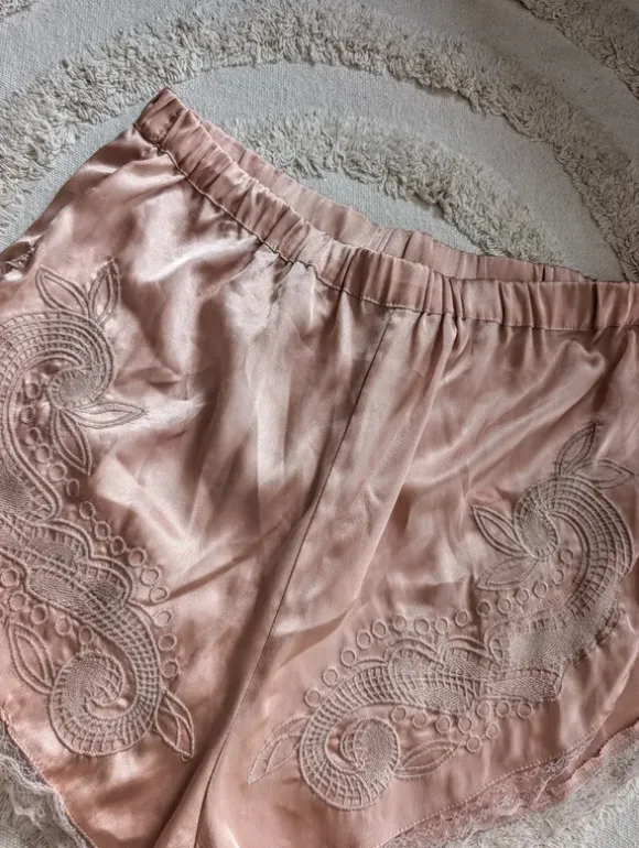 Locker Spitzen Satin Shorts M/38 pastellrosa locker 🩷