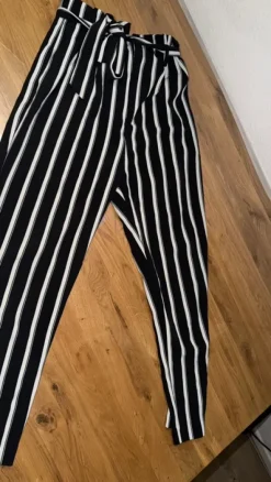 Locker Stoffhose H&M
