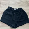 Lockere Shorts von Pull&Bear - Größe M