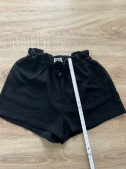 Lockere Shorts von Pull&Bear - Größe M