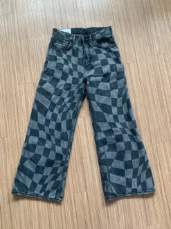 Loose bootcut Hose mit Muster
