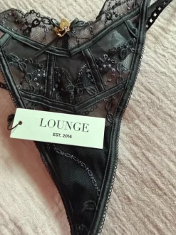 Lounge String Gr. Xs. Neu mit Etikett