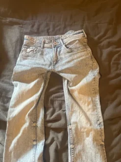 Low waist flared jeans