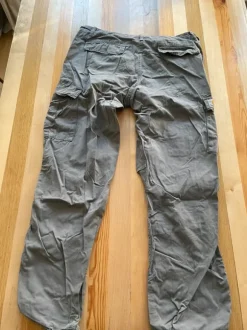 Lässige Carhartt Cargo Hose