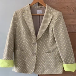 Madeleine Blazer – Pünktchen trifft Neon | Größe 42