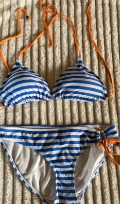 Maritimer Bikini von Janina – Blau-Weiß gestreift Gr M