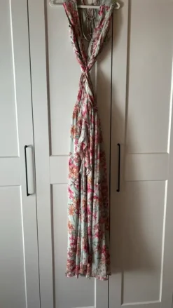 Maxi Kleid, Blumenmuster, elegant für Hochzeitsgast oder ähnliche Veranstaltung