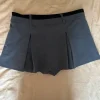 Mini-Rock mit Hose