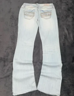 Miss Me Style Jeans Hellblau – Studded Flared | Y2K | Pasha Style | Low Waist