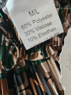 Miss Style Kofferhose Palazzo M L nie getragen grün Buchstaben Edel