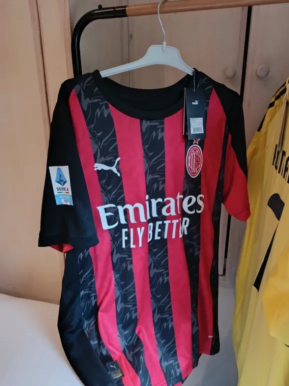Modric shirt