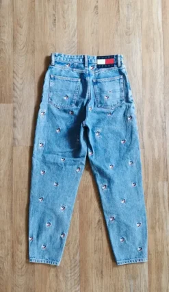 Mom Jeans Damen Tommy Jeans, Hellblau, Gr. 24x30 (XS/34)