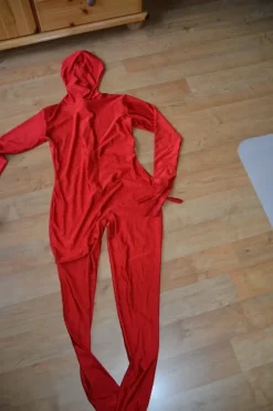 Mophsuit rot; Gr. L