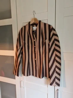 NA-KD fitted striped blazer – maat 36 – nieuw met kaartje