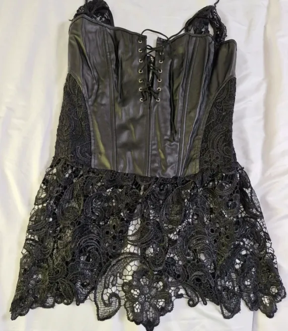 Neu Corsage mit Spitze unten dran gr 3xl entspricht 42