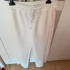 Neues, butterweiches Set, lockere Hose und Pullover