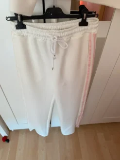 Neues, butterweiches Set, lockere Hose und Pullover
