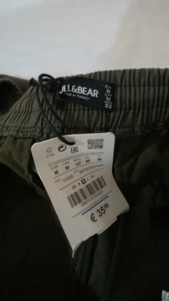 New Pull & Bear cargo pants. 32/M size.