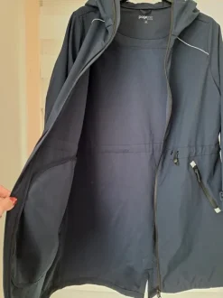 Nieuw donkerblauw outdoorjack parka EU maat 46