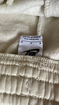 Nike - butter yellow set - Size m