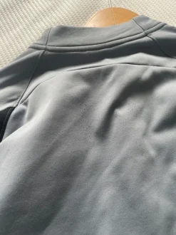 Nike Akademie Oberteil in grau