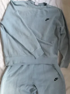 Nike Anzug