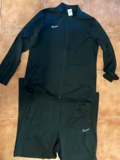 Nike Anzug Größe XL
