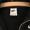 NIKE cropped Pullover • schwarz • S