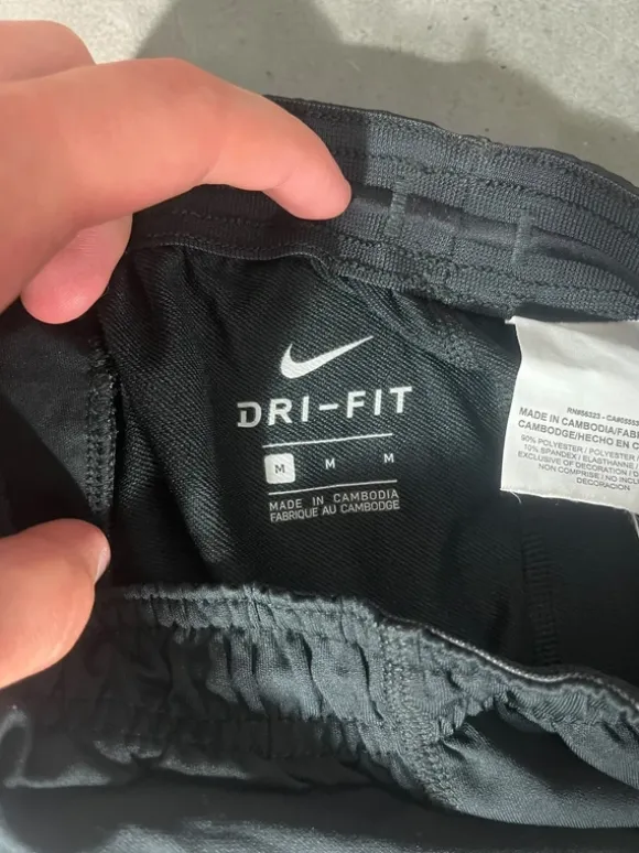 Nike Dri-FIT Trackpants Schwarz Zip Jogger